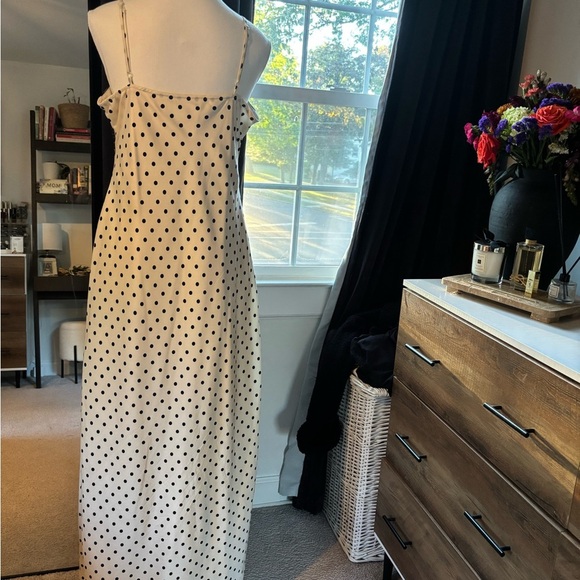 Black and White Polka Dot Satin Dress - Picture 5 of 6